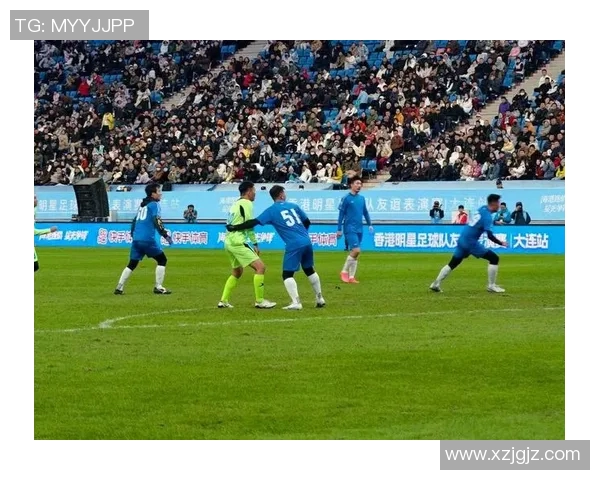 足球明星现场真实瞬间捕捉展现他们的风采与激情